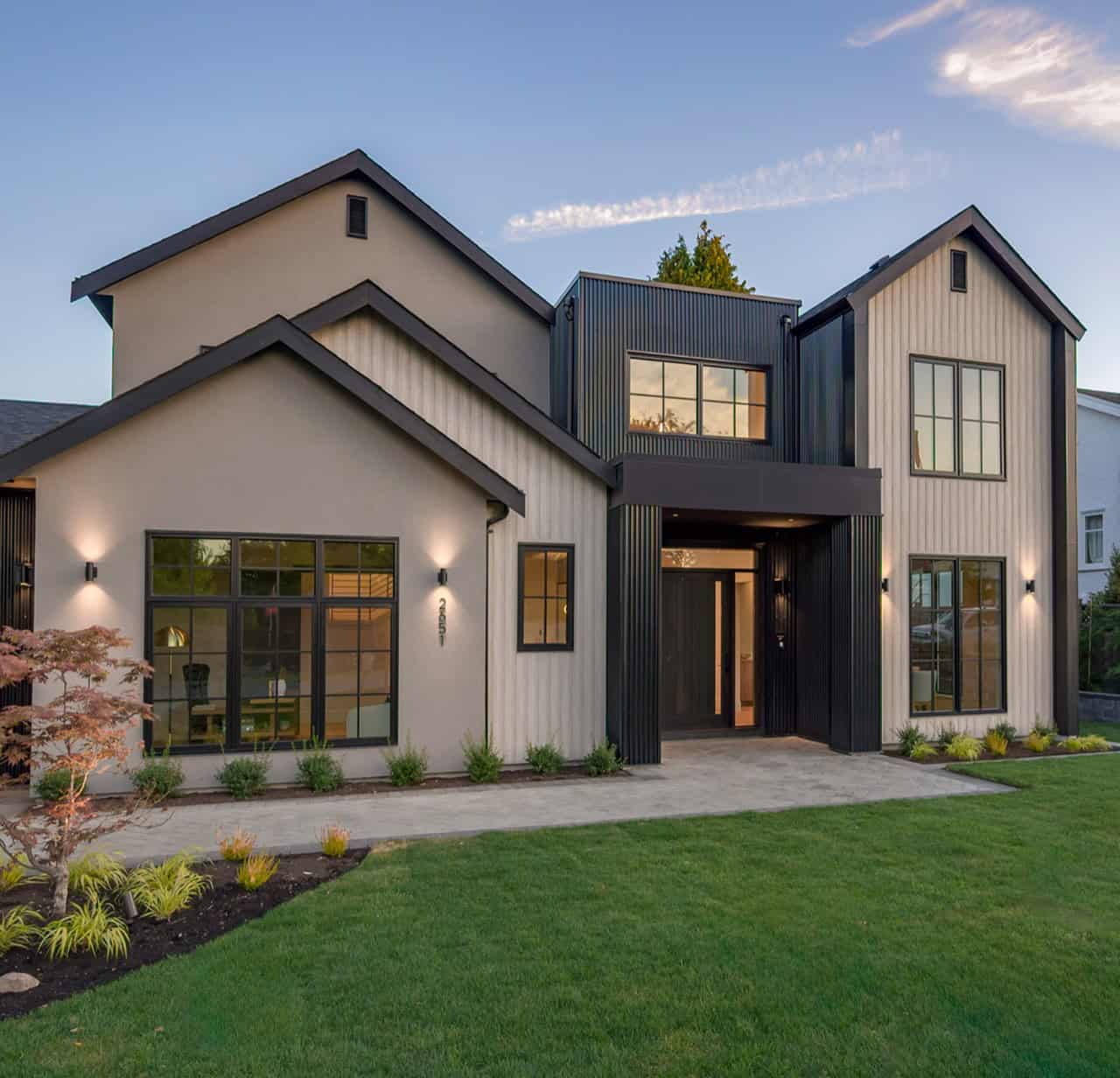 Modern custom home exterior in View Royal by White Wolf Homes, Victoria BC.